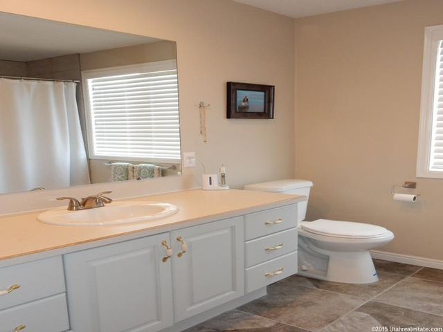 449 S 925 E, Kaysville, UT 84037 — photo 11