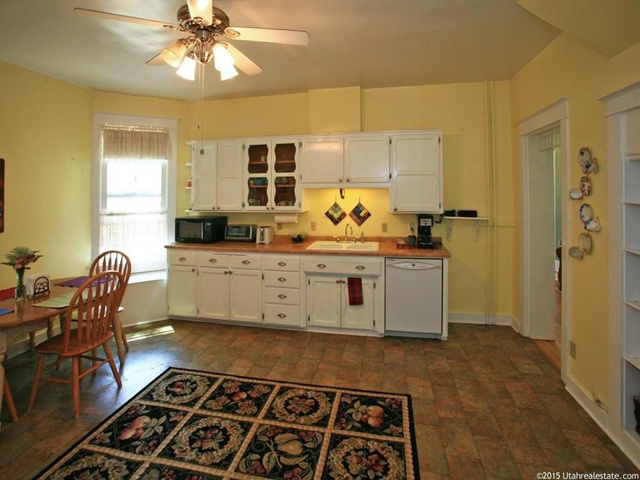 207 E 200 N, Nephi, UT 84648 — photo 6