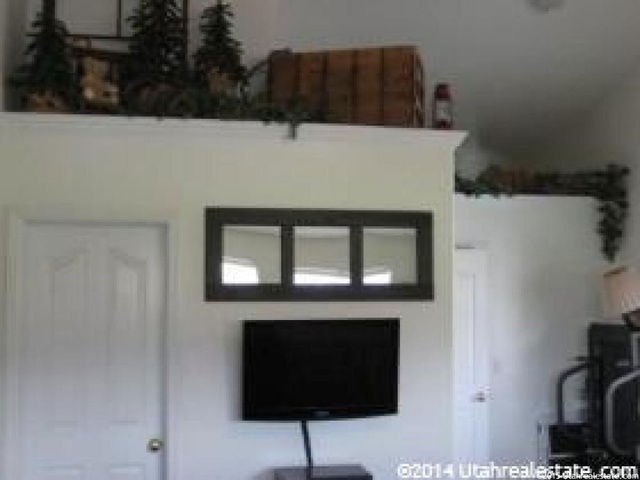 438 S 400 W, Smithfield, UT 84335 — photo 5