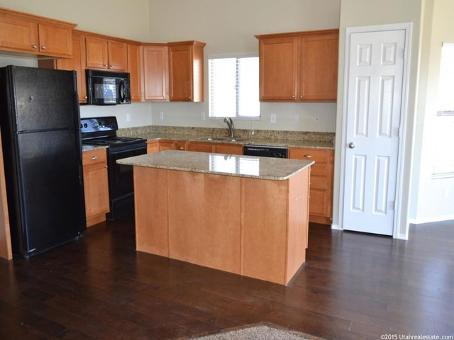 2597 W 2580 N, Clinton, UT 84015 — photo 6