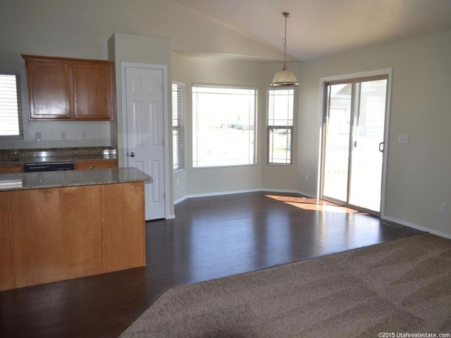 2597 W 2580 N, Clinton, UT 84015 — photo 7