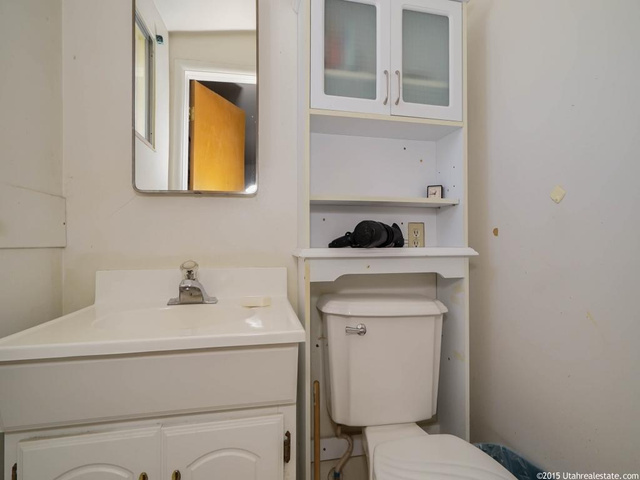 432 N Spurlock St E, Layton, UT 84041 — photo 8