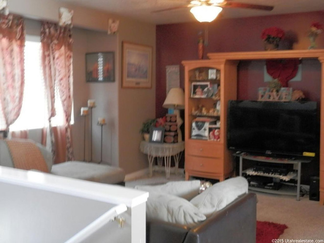 299 S Willow Dr W, Logan, UT 84321 — photo 2