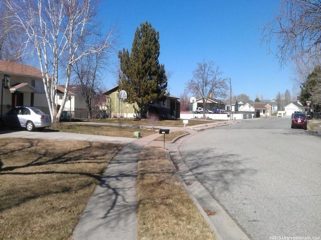 1199 N 250 E, Layton, UT 84041 — photo 4
