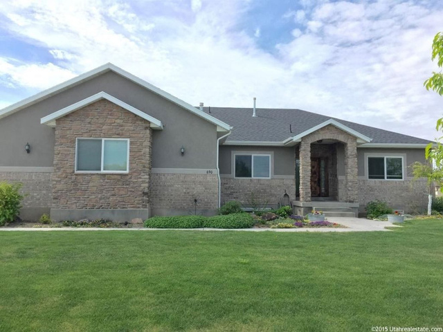 690 E 300 N, Tremonton, UT 84337 — photo 2