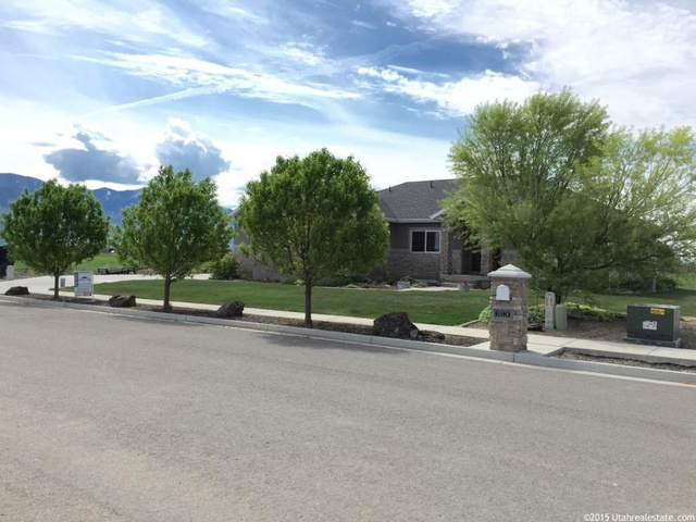 690 E 300 N, Tremonton, UT 84337 — photo 8