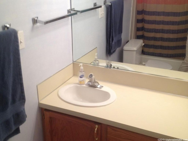 543 E 650 S, River Heights, UT 84321 — photo 11