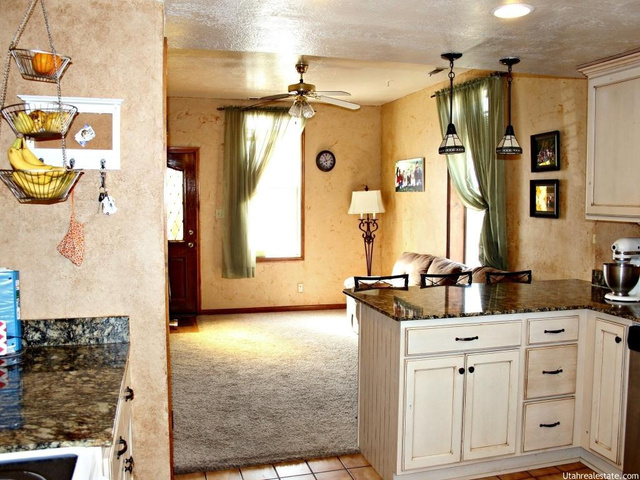 4935 S 3500 W, Roy, UT 84067 — photo 3