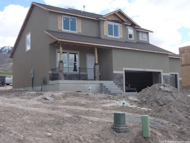 568 S 1030 E, Smithfield, UT 84335 — photo 2