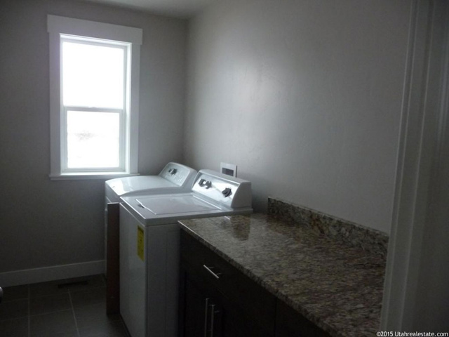 568 S 1030 E, Smithfield, UT 84335 — photo 4