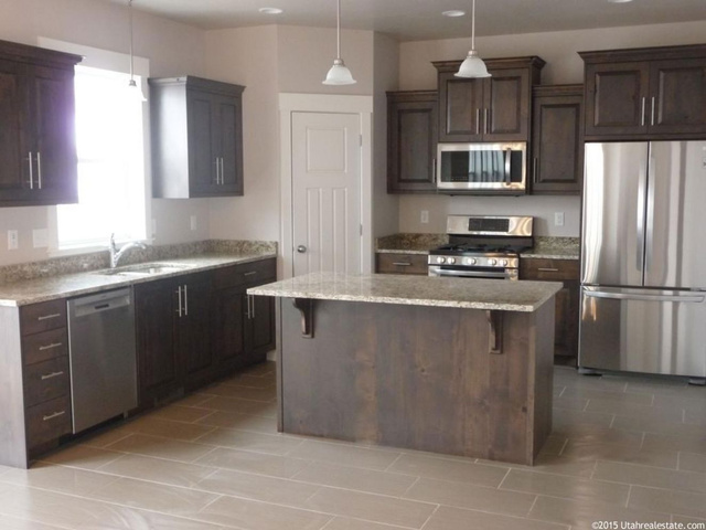 568 S 1030 E, Smithfield, UT 84335 — photo 8