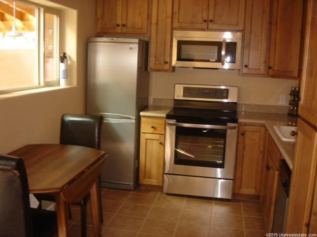 208 E 200 St S, Moab, UT 84532 — photo 2
