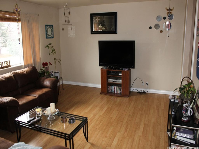 9484 S 250 E, Sandy, UT 84070 — photo 4
