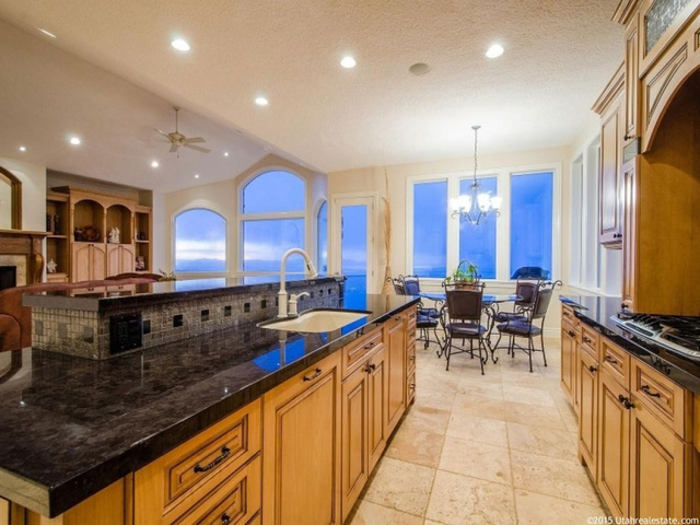 270 S Temple View Dr, Bountiful, UT 84010 — photo 12