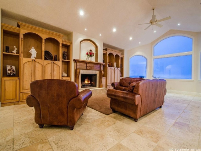 270 S Temple View Dr, Bountiful, UT 84010 — photo 9
