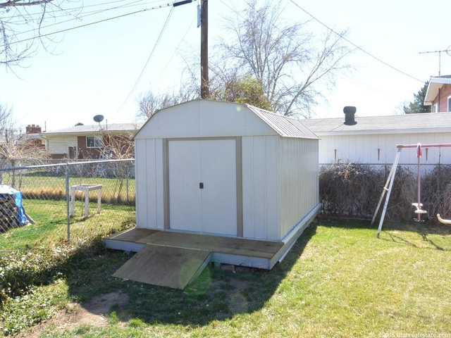 680 E Campus Dr, Orem, UT 84097 — photo 4