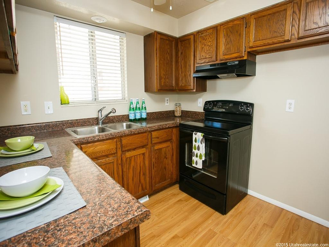 3240 N Fairfield Rd E, Layton, UT 84041 — photo 6