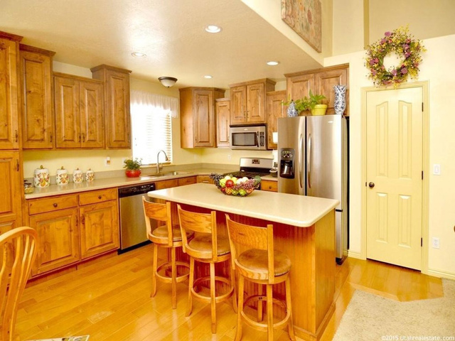 1055 S 1650 E, Clearfield, UT 84015 — photo 7