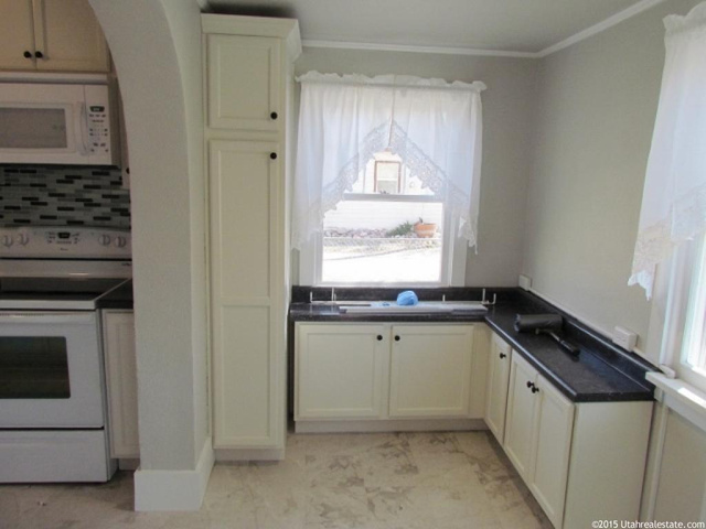 159 E Main S, Leamington, UT 84638 — photo 12