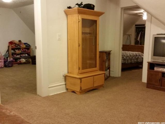 85 N 200 W, Hyrum, UT 84319 — photo 10