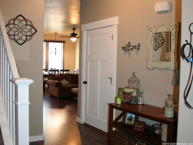 295 W 710 N, Centerville, UT 84014 — photo 7