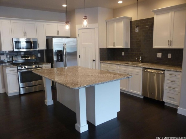 578 S 1030 E, Smithfield, UT 84335 — photo 2