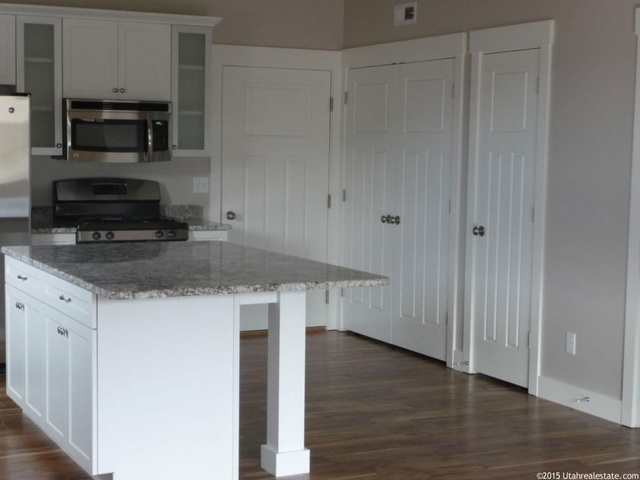 578 S 1030 E, Smithfield, UT 84335 — photo 4
