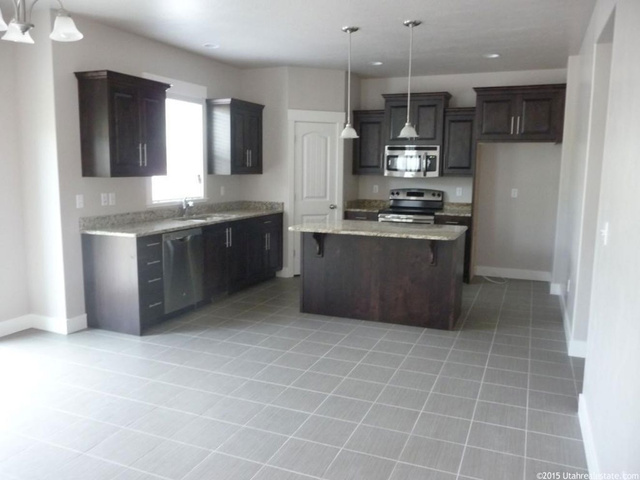 578 S 1030 E, Smithfield, UT 84335 — photo 5