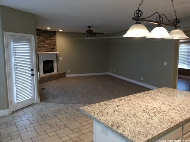 596 Lakeview, Farmington, UT 84025 — photo 9