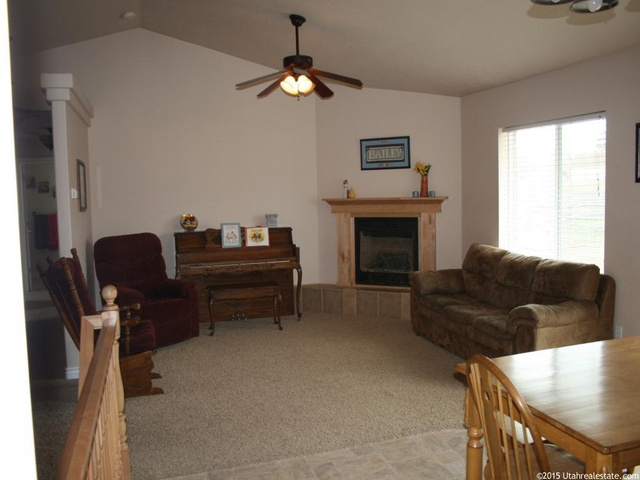 441 S 300 E, Spring City, UT 84662 — photo 5