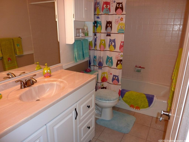 10285 S Flanders Rd E, Sandy, UT 84092 — photo 11