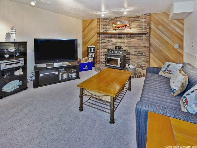 1685 E Lipman Dr, Sandy, UT 84092 — photo 12