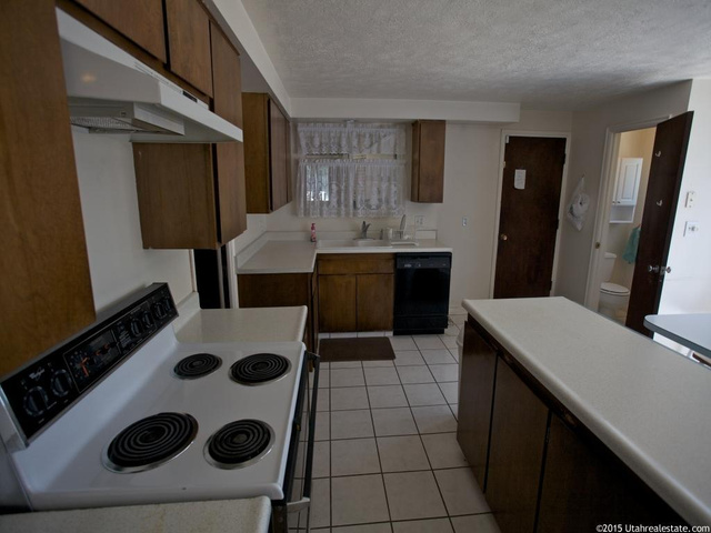 8530 S 1430 E, Sandy, UT 84093 — photo 8