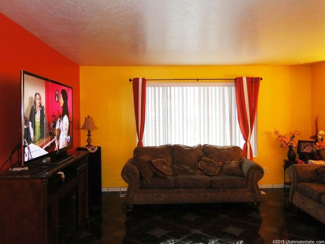 5605 S 2950 W, Roy, UT 84067 — photo 8