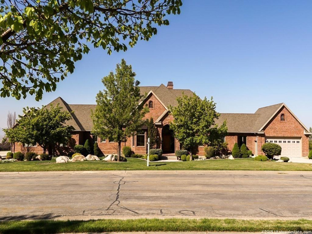 1859 N Bella Vista Dr, Farmington, UT 84025