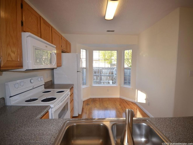 934 N Independence Ave, Provo, UT 84604 — photo 10