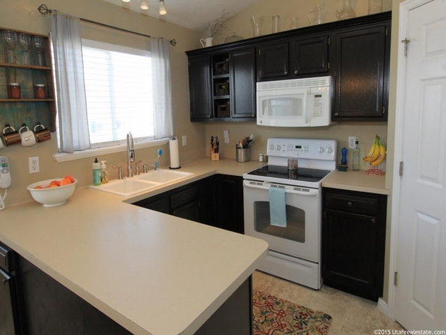 1617 N 2340 W, Clinton, UT 84015 — photo 4