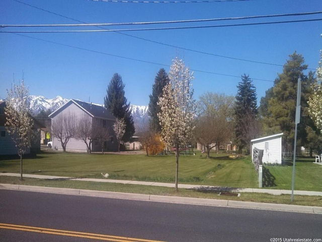 589 S Park Ave W, Logan, UT 84341 — photo 9