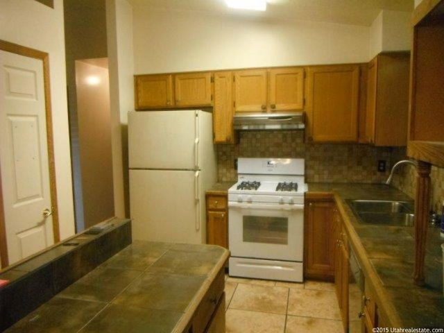 49 E 525 N, Layton, UT 84041 — photo 4