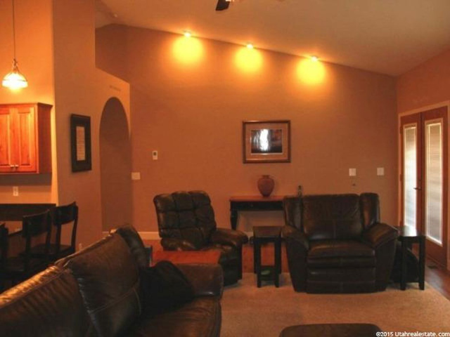 62 E Mt Peale Dr, Moab, UT 84532 — photo 2