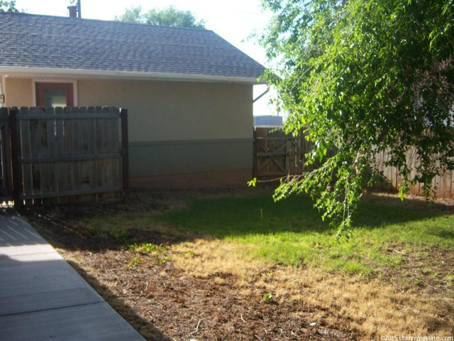 240 S 300 E, Richfield, UT 84701 — photo 8