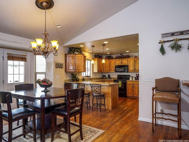 231 W 575 S, Layton, UT 84041 — photo 11