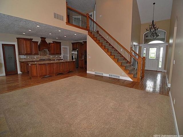 2452 E 3750 N, Layton, UT 84040 — photo 10