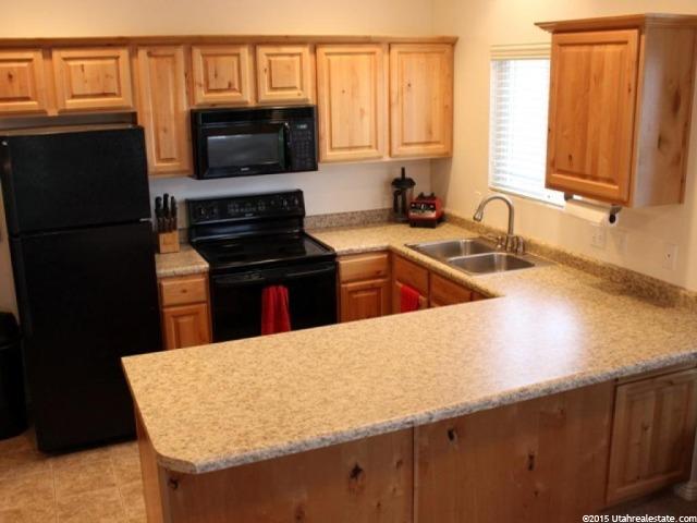 385 E 700 S #UNIT G, Vernal, UT 84078 — photo 3