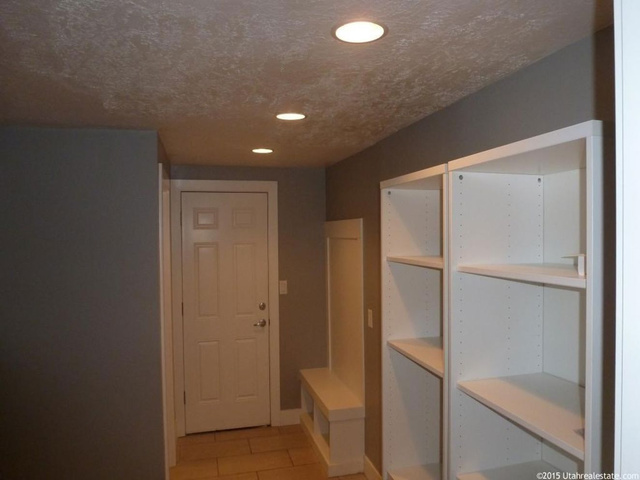 1393 E 8020 S, Sandy, UT 84093 — photo 10