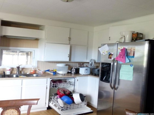 80 S 100 E, Orangeville, UT 84537 — photo 4