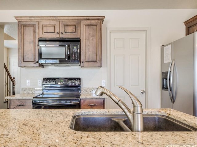 1000 Bluff View Dr, Washington, UT 84780 — photo 8
