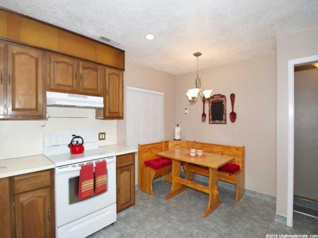 822 E 1000 S, Clearfield, UT 84015 — photo 7