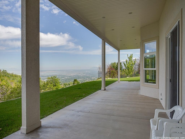 3128 S Sunset Hollow Dr E, Bountiful, UT 84010 — photo 12