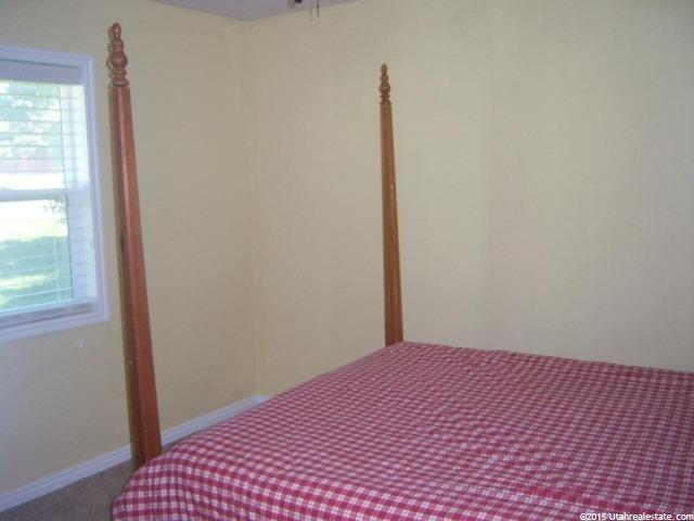 90 N Center, Bicknell, UT 84715 — photo 7